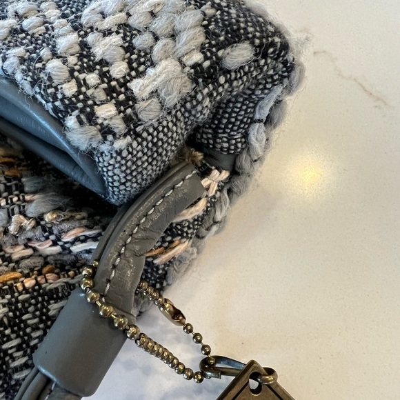 Vintage Annie of California Textile Wristlet Clutch with Hinge Closure - Picture 6 of 16